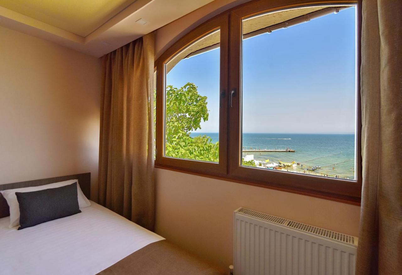 Arcadia Marine Hotel Odessa Esterno foto