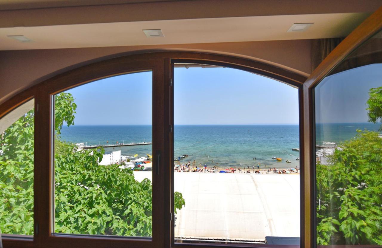 Arcadia Marine Hotel Odessa Esterno foto