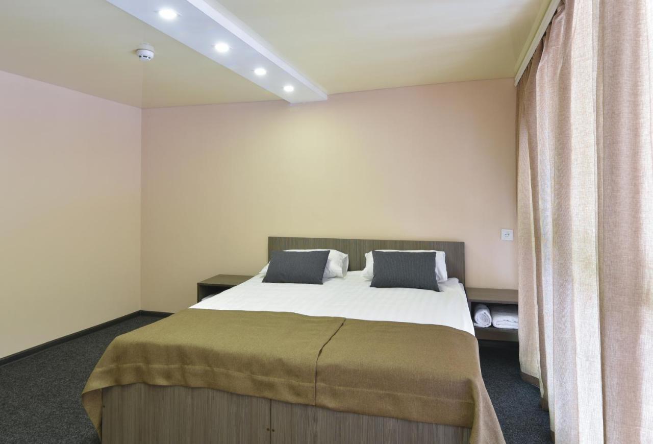 Arcadia Marine Hotel Odessa Esterno foto