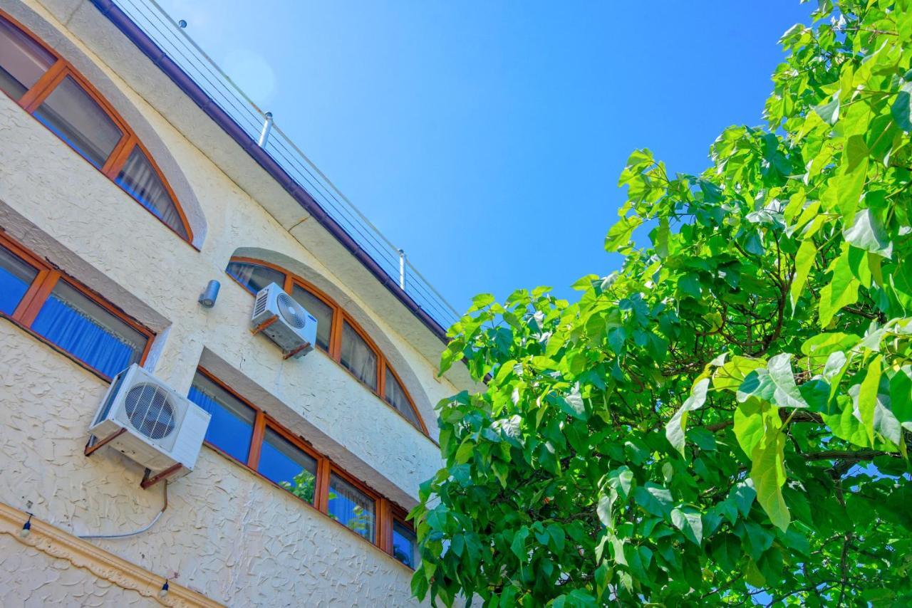 Arcadia Marine Hotel Odessa Esterno foto